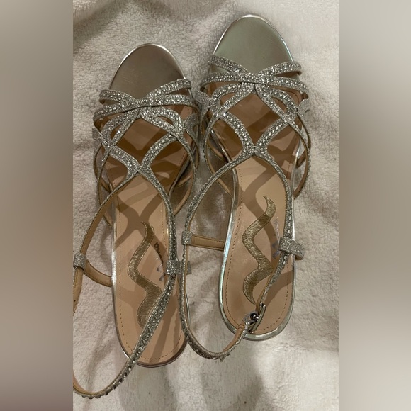 Nina Veralee Silver Strappy Heels - Picture 1 of 10